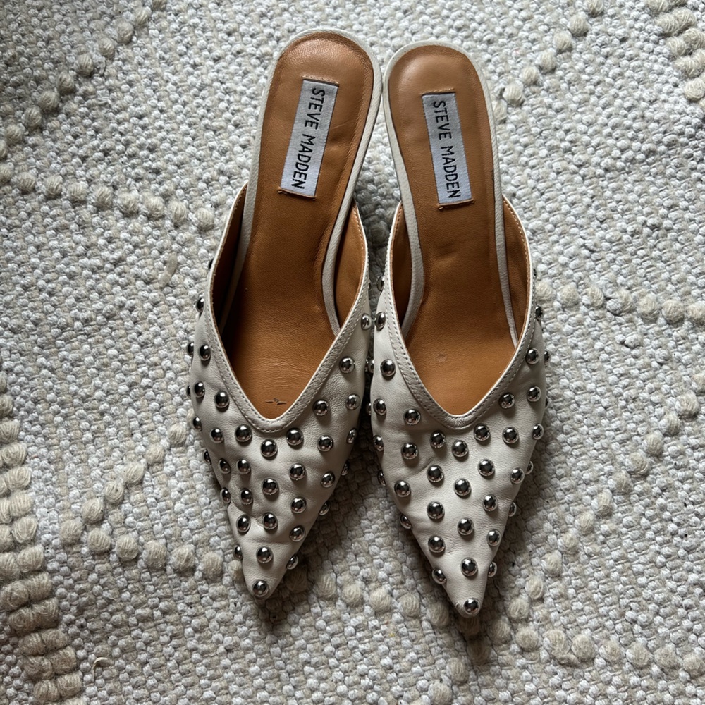 Steve Madden Silver Studded Ivory Mules
